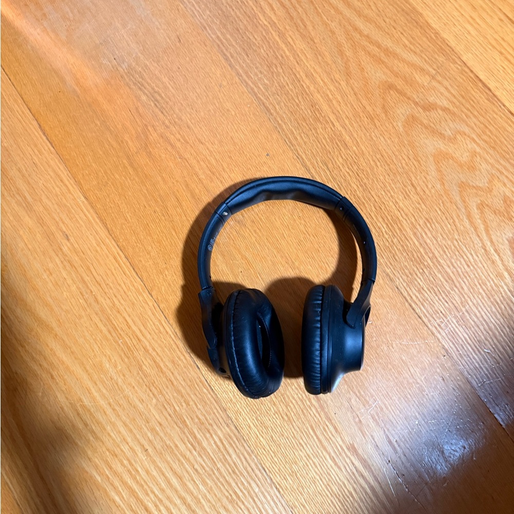 COPY - Black Wireless Headphones